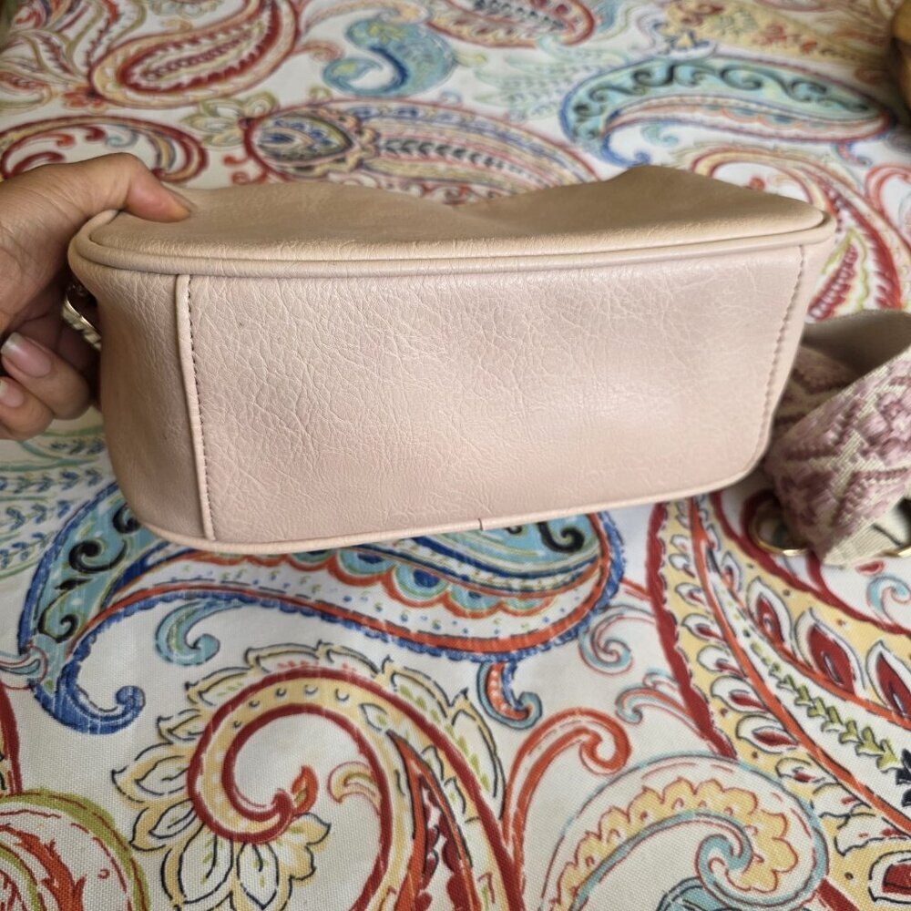 Vegan Leather Lite Pink Crossbody Bag Handbag Boho Designed Strap - Picture 5 of 8